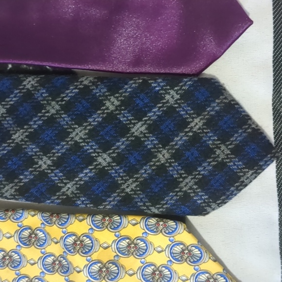 Selling 1 bundle of 6 ties - Picture 3 of 8